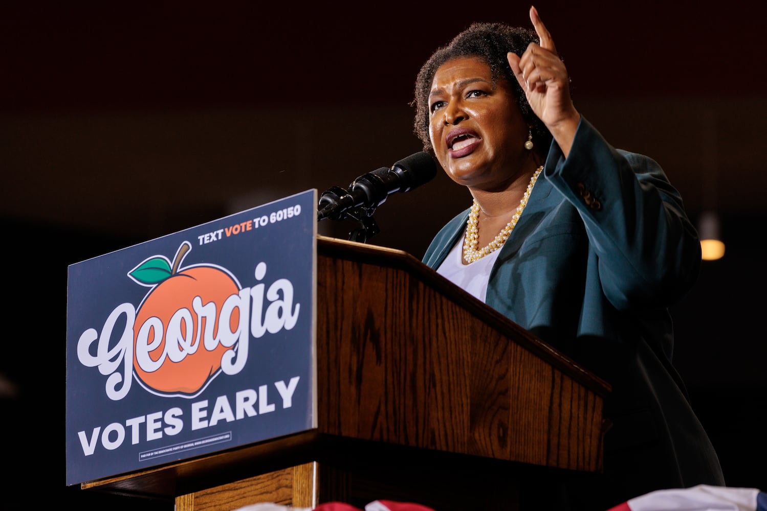 PHOTO: Obama campaigns for democrats in Georgia