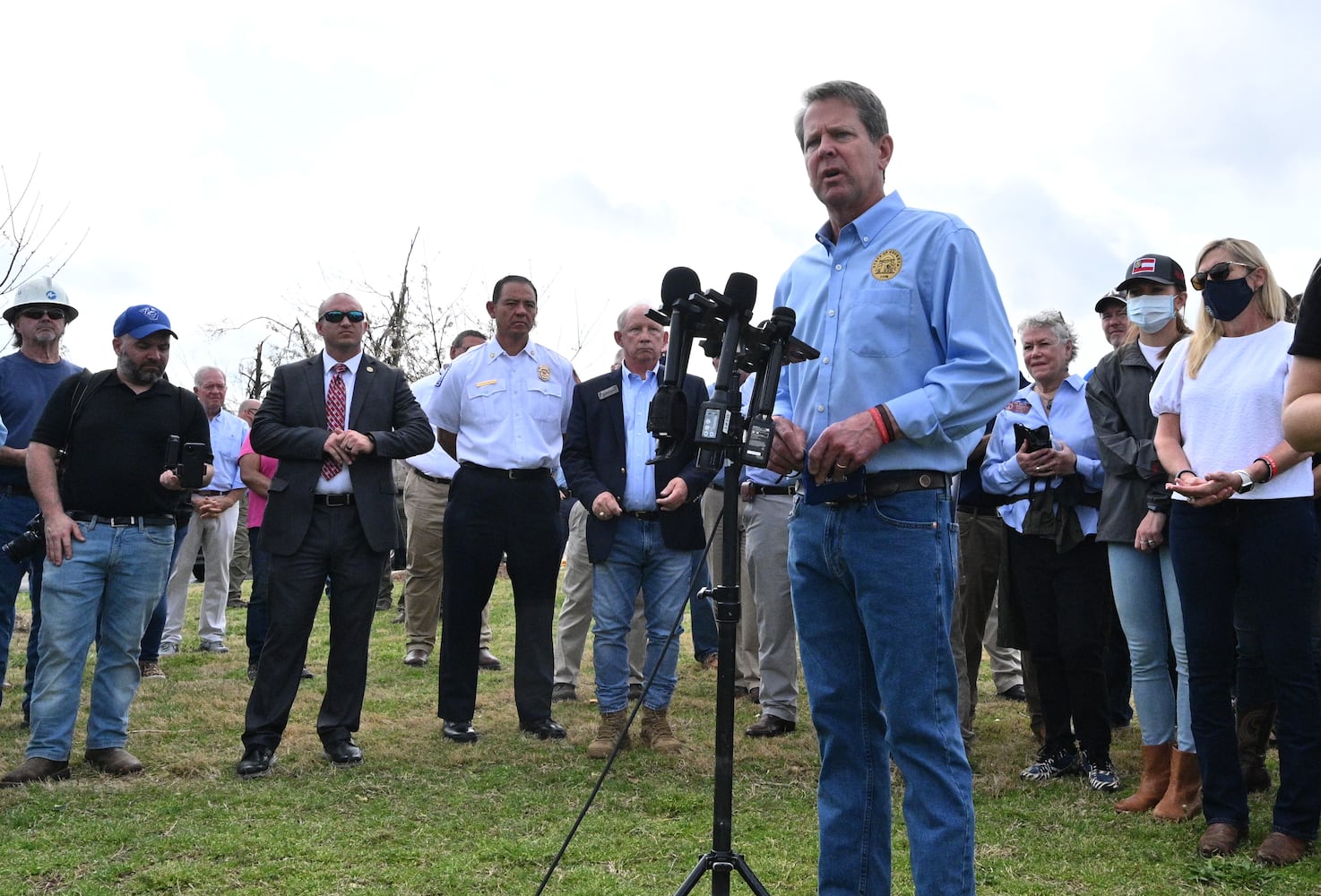 Kemp visits tornado-ravaged Coweta County