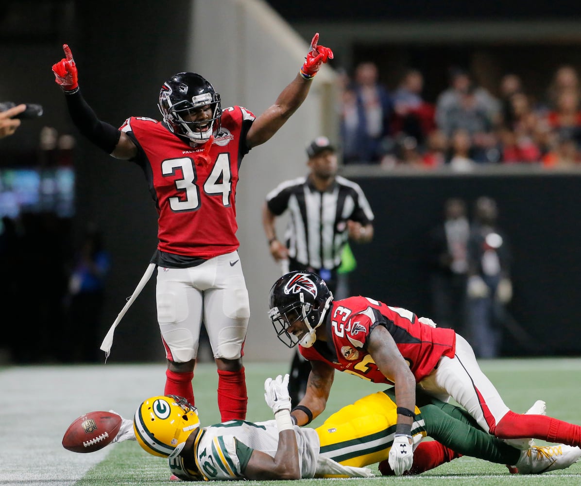 Photos: Falcons cruise to a win over the Packers