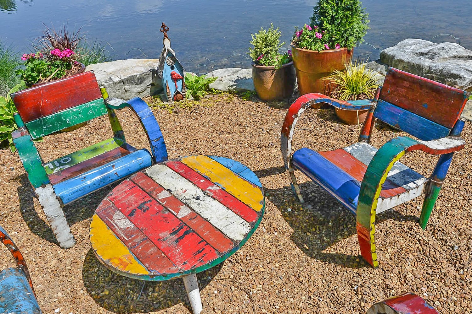 Lakefront Roswell home serves as backdrop for bird habitat