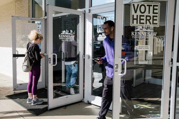 Dozens of conservatives asked the State Election Board to ditch Dominion voting machines during a packed board meeting last night. It’s part of their ongoing effort to force a switch from Georgia’s new Dominion voting machines to hand-marked and hand-counted paper ballots. (Gabriela Bhaskar/The New York Times)