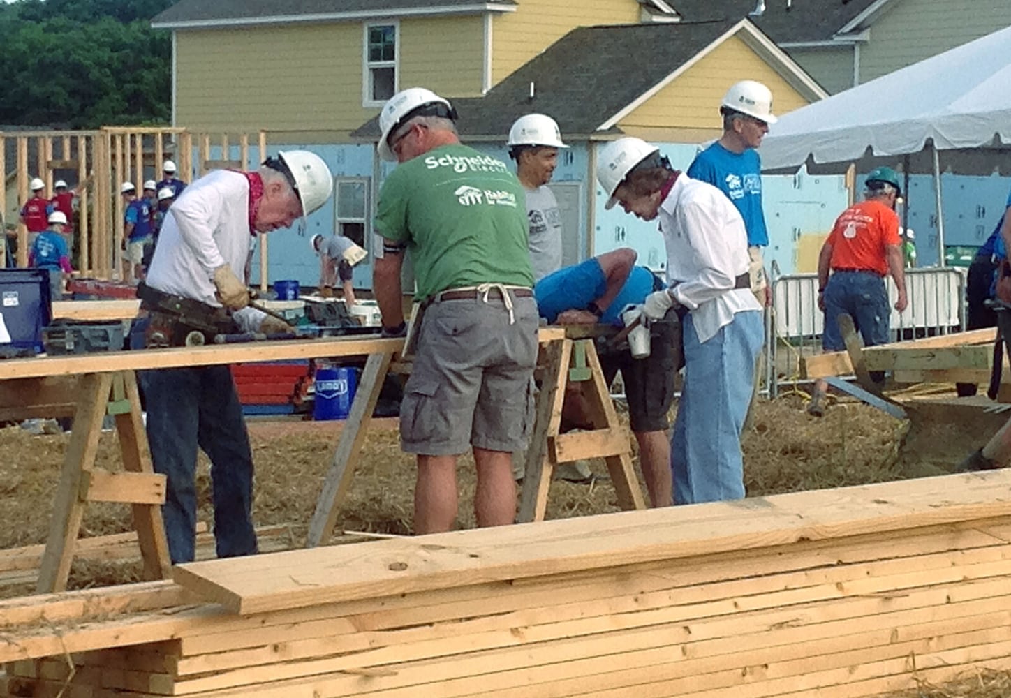 Jimmy and Rosalynn Carter's work with Habitat for Humanity