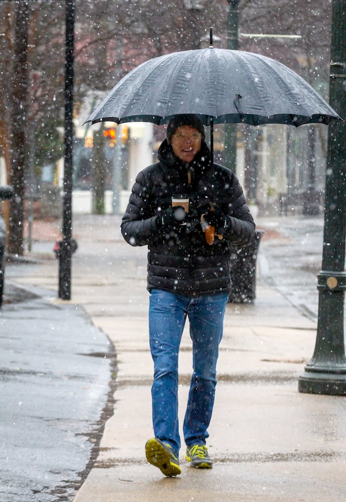 Winter storm hits metro Atlanta, North Georgia