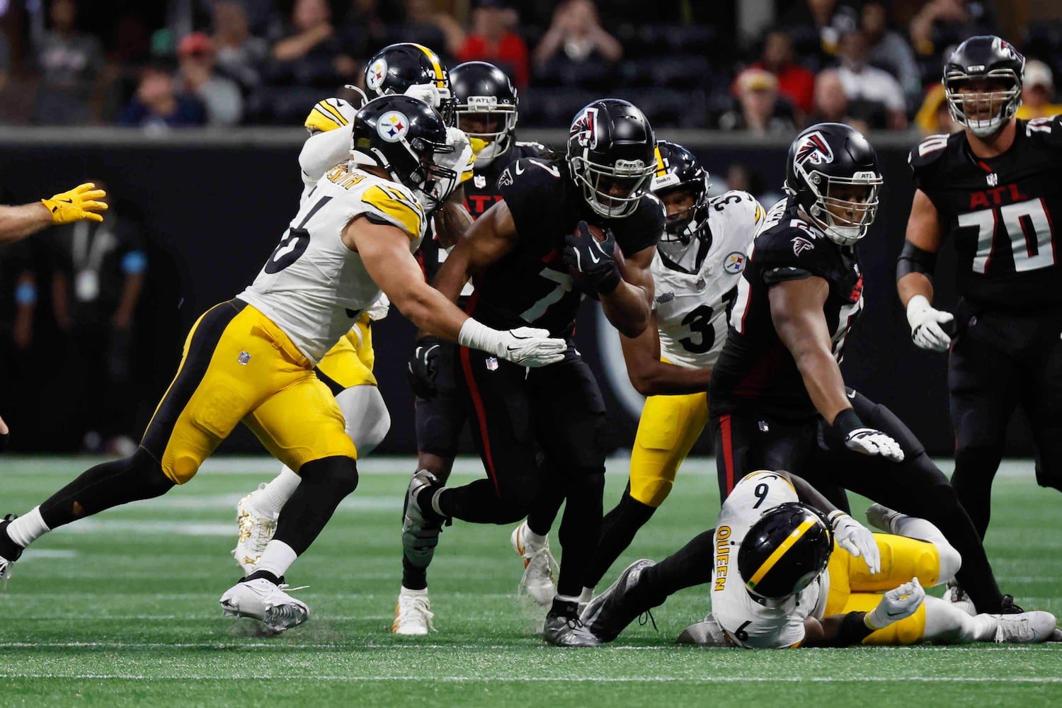 Atlanta Falcons vs Pittsburgh Steelers