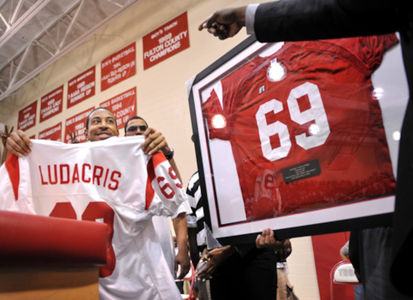 Ludacris returns to alma mater Banneker High