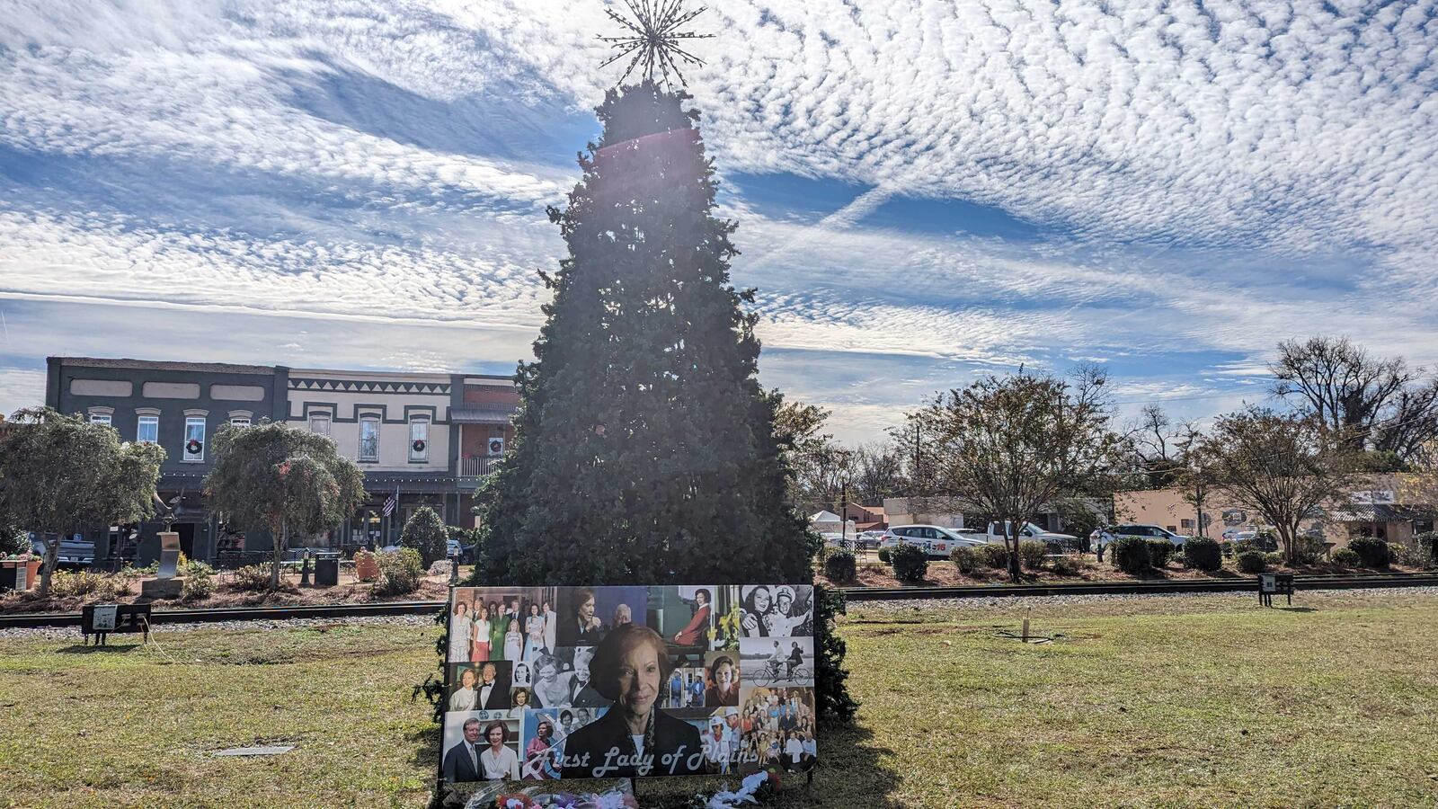 A Christmas tree with a tribute to former first lady Rosalynn Carter in Plains, Georgia on Monday, Nov. 27.