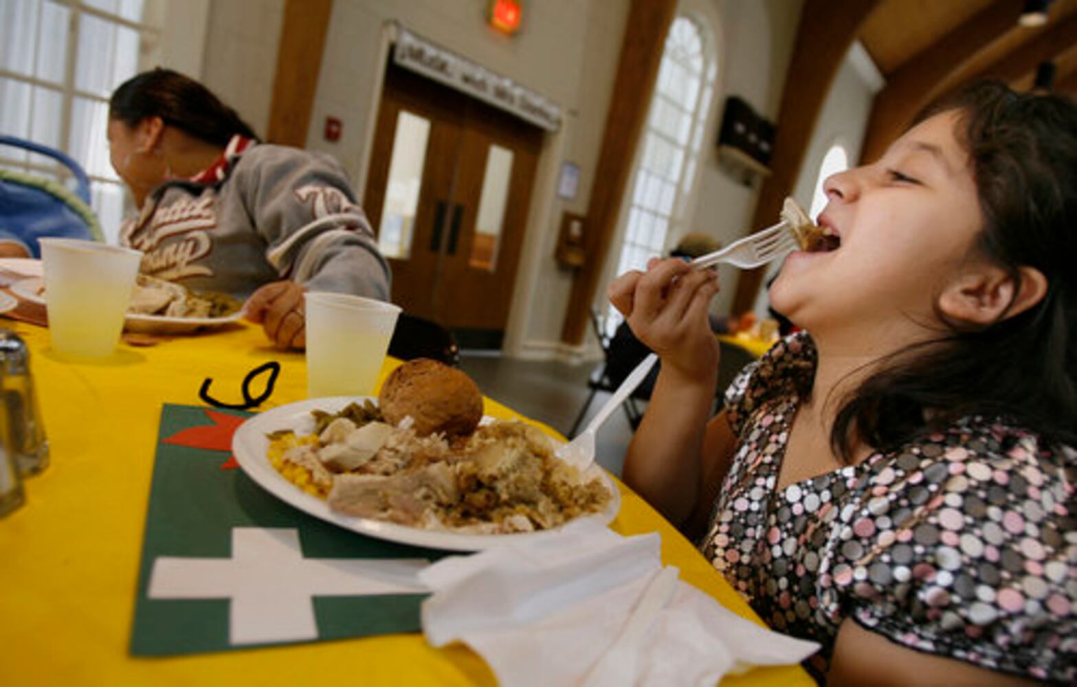 Thousands thankful for Thanksgiving meals