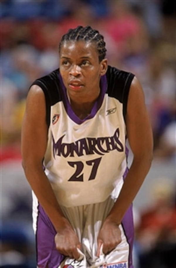  Coach Grooms during her time with the Sacramento Monarchs