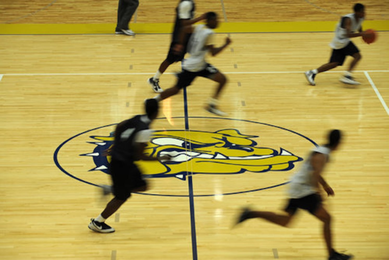 Decatur High School opens new gym