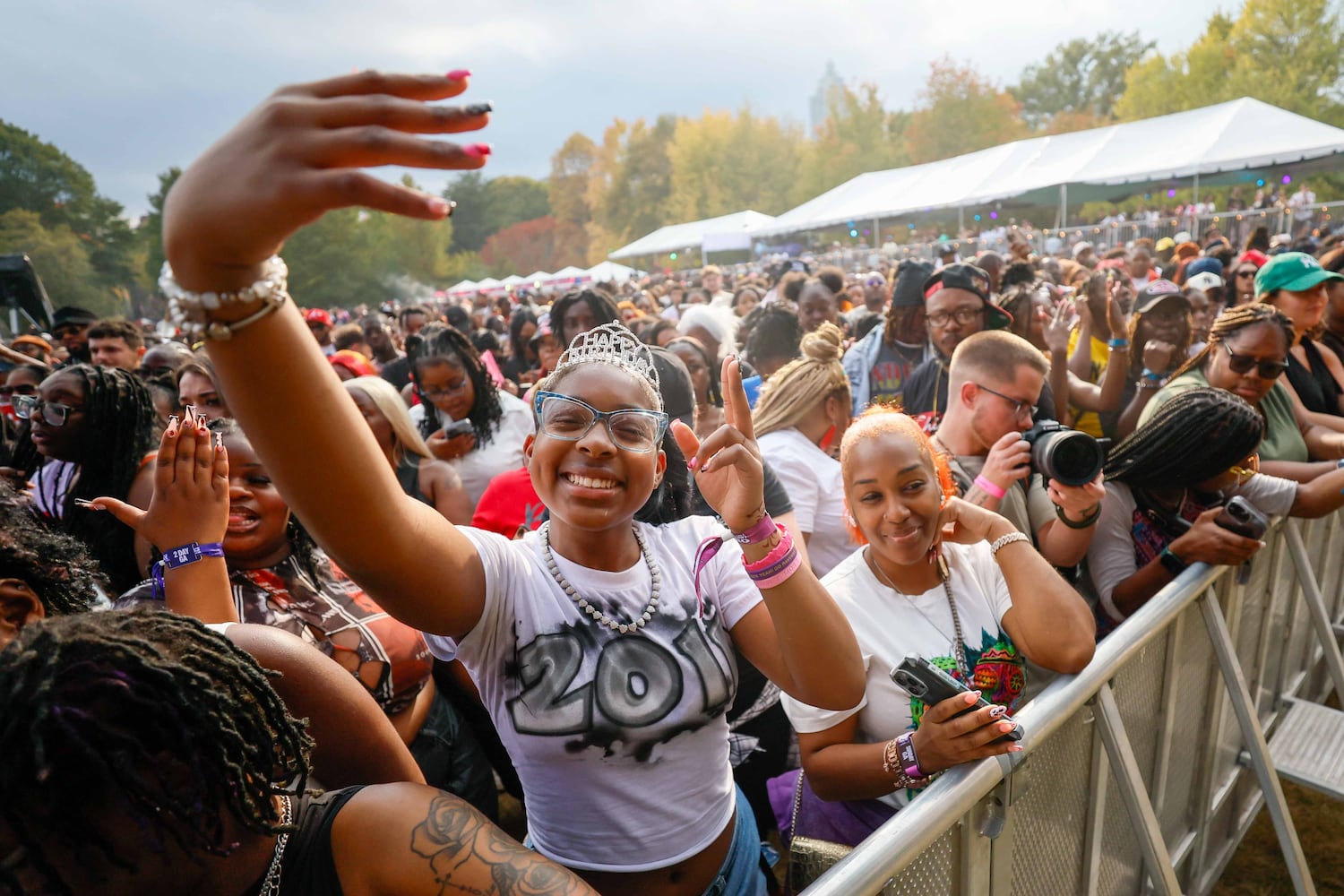 Crowd scene at the 2024 One Musicfest