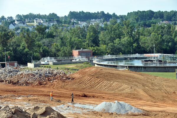 The Snapfinger Creek Advanced Wastewater Treatment Facility is being expanded and upgraded as part of a $1.35 billion countywide infrastructure project designed to improve DeKalb County’s water and sewer system. HYOSUB SHIN / HSHIN@AJC.COM