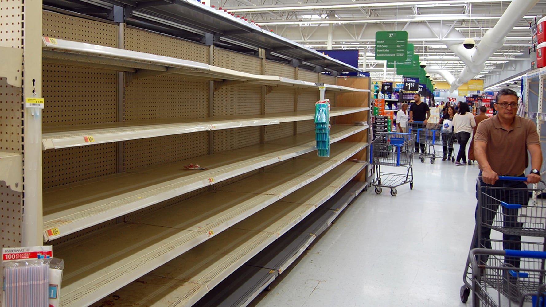 Photos: Texas coast braces for Hurricane Harvey