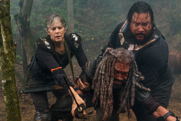  Khary Payton as Ezekiel, Melissa McBride as Carol Peletier, Cooper Andrews as Jerry - The Walking Dead _ Season 8, Episode 4 - Photo Credit: Gene Page/AMC