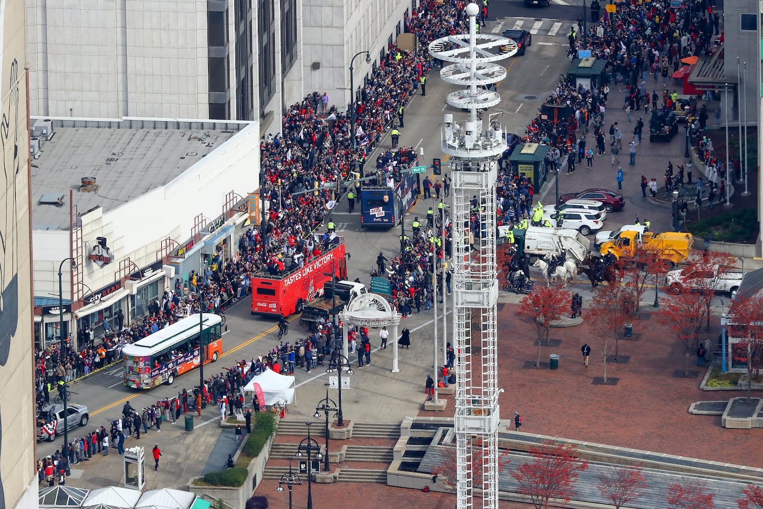 Braves baseball parade