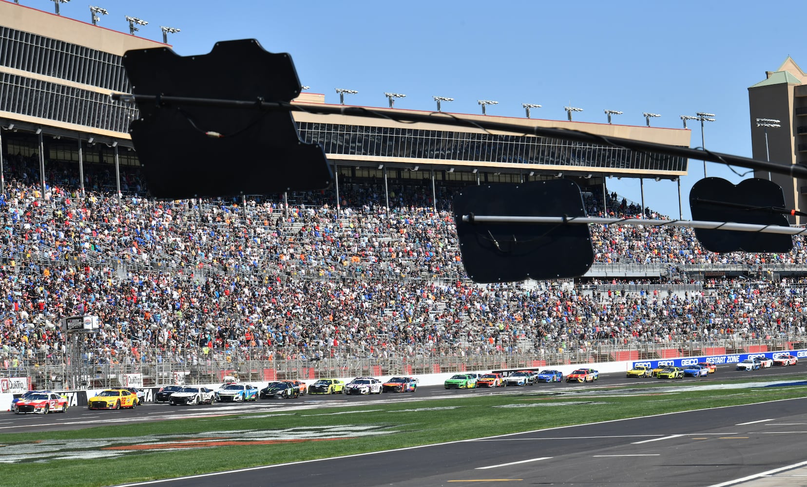 Folds of Honor QuikTrip 500 photo