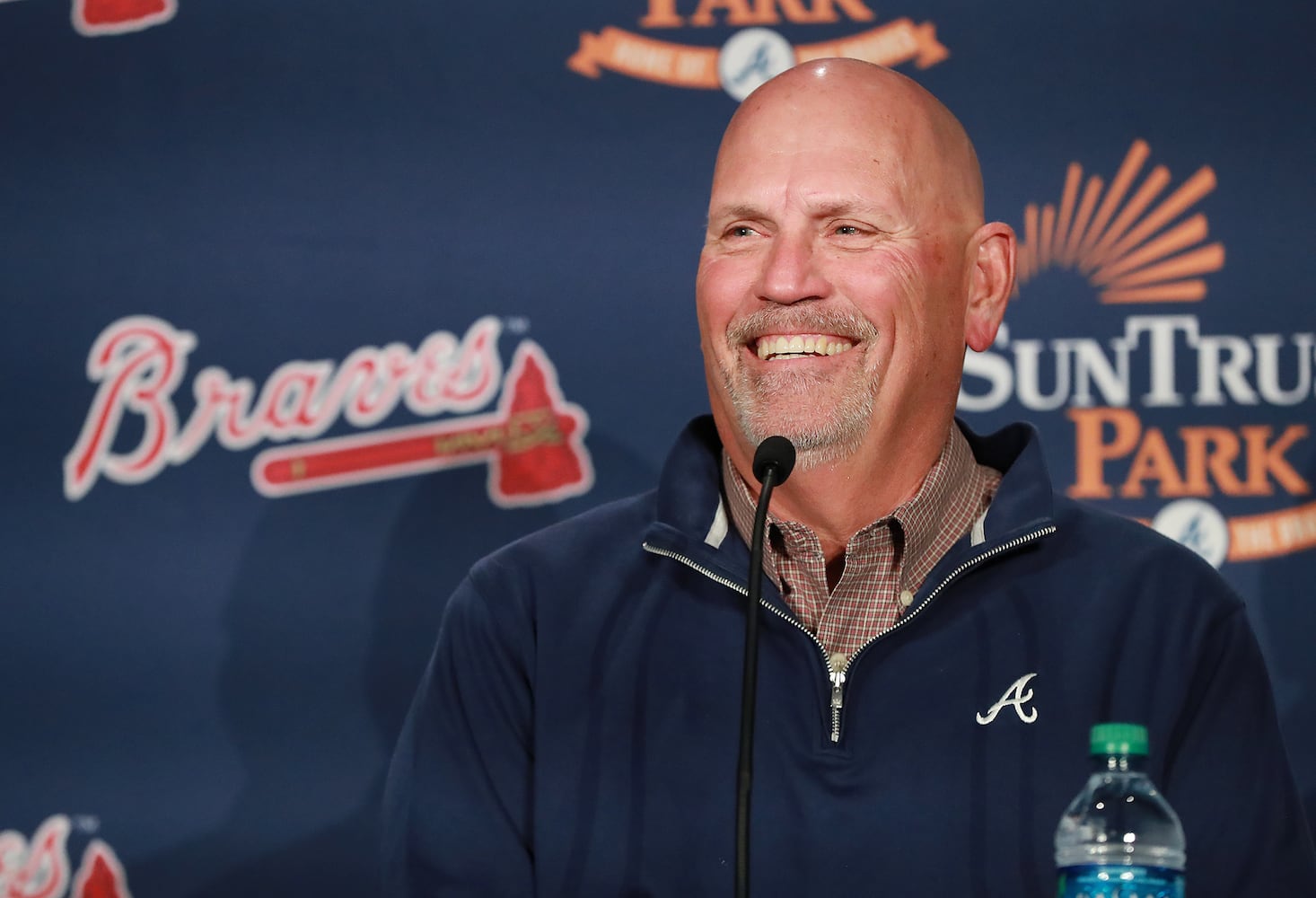 Photos: Braves’ Snitker recognized as NL’s best manager