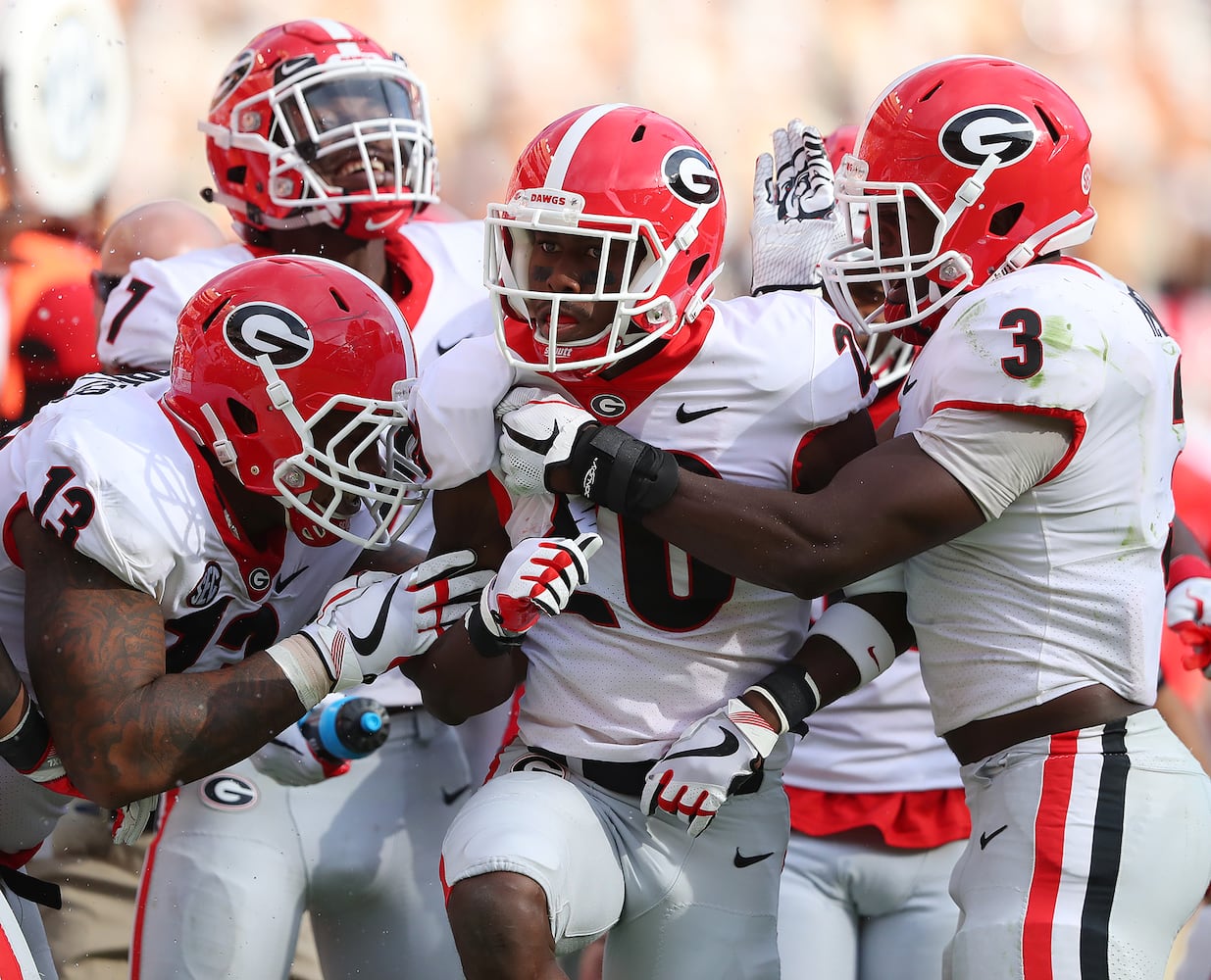 Photos: Bulldogs crush Tennessee, improve to 5-0