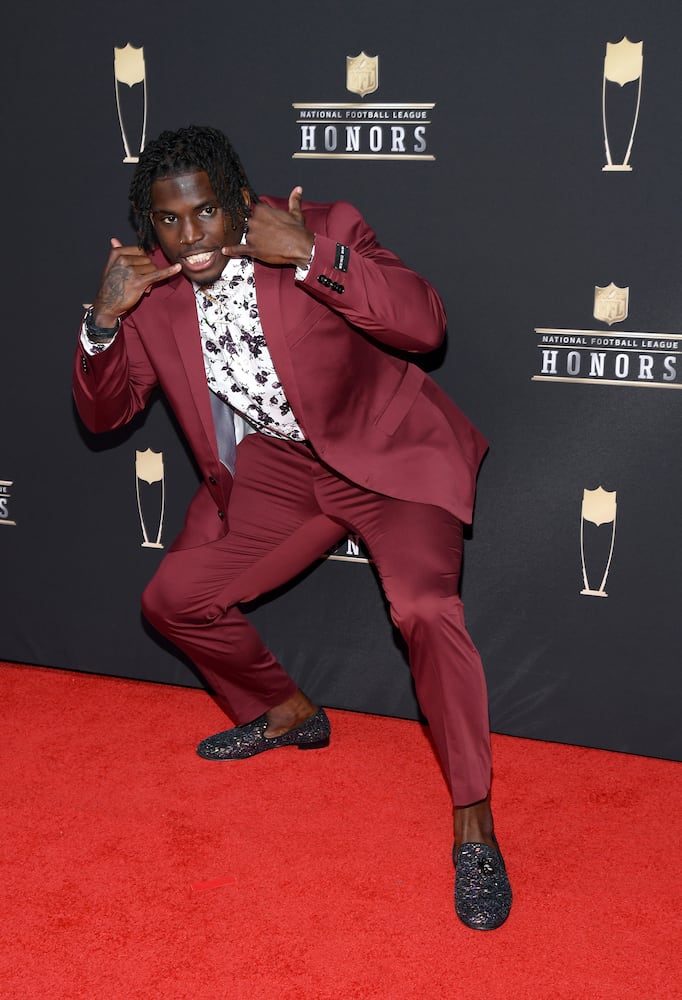 Photos: Athletes, celebs walk the NFL Honors 2019 red carpet