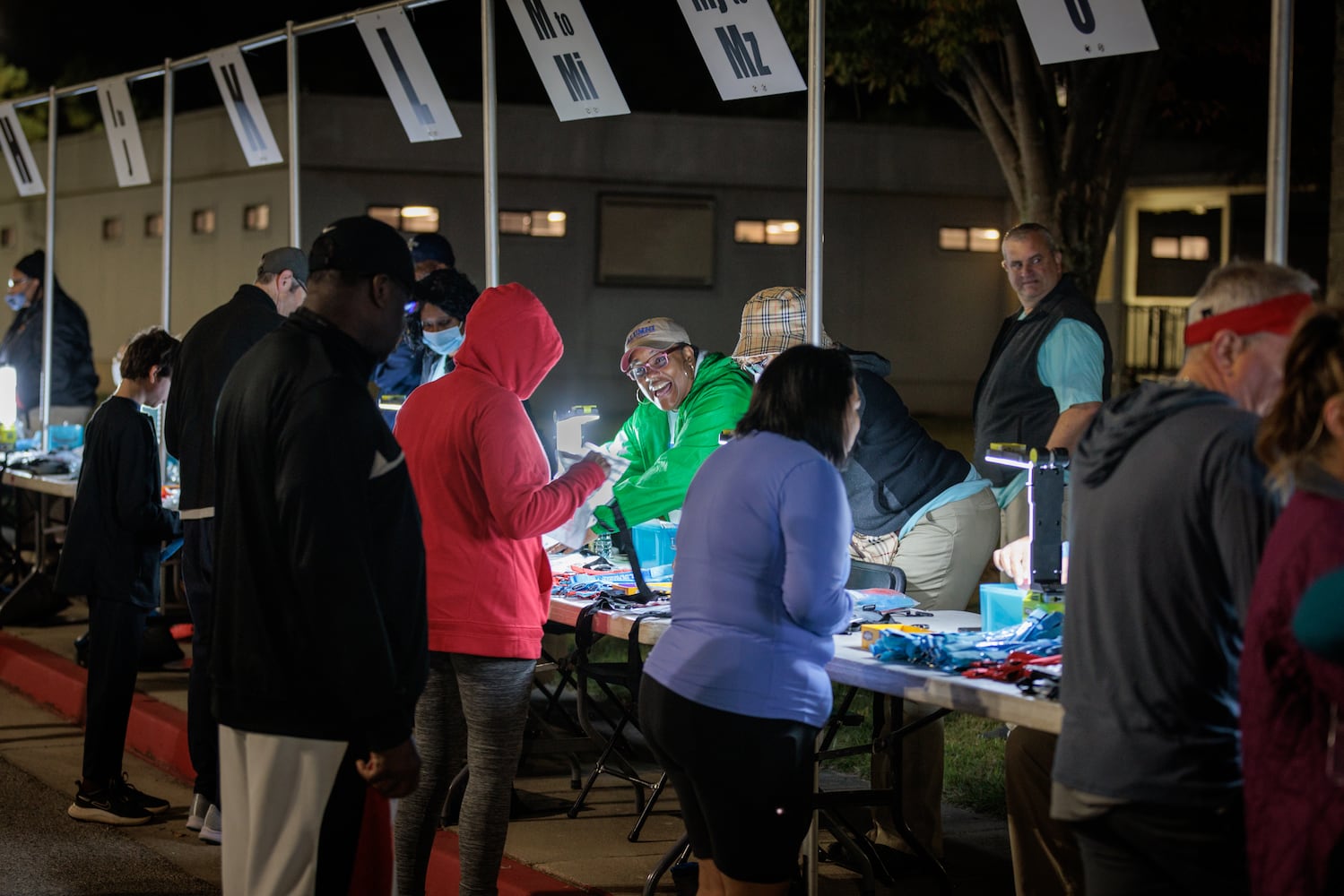 Runners take to Hartsfield-Jackson runway for 5K race
