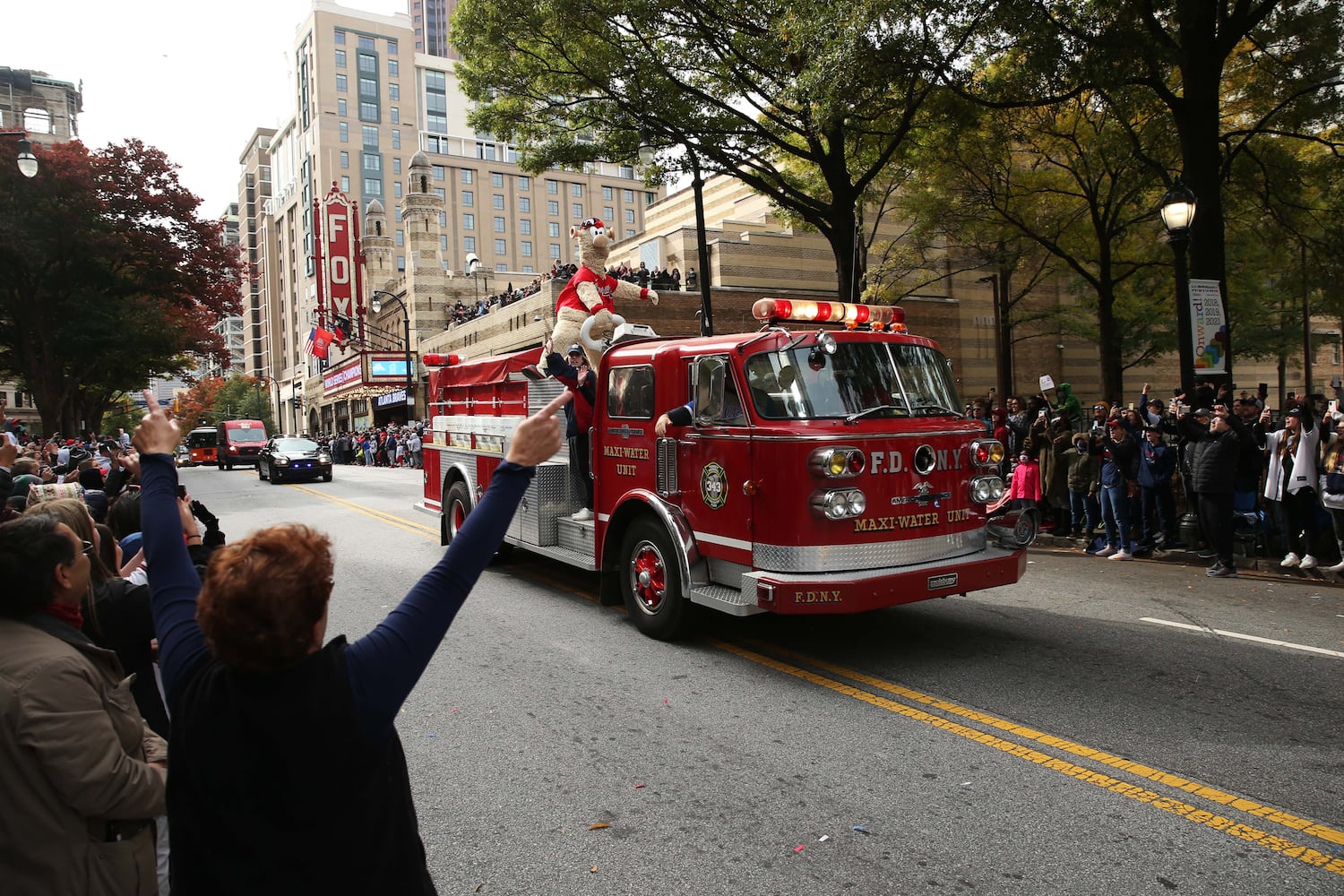 Fans cheer during the Braves' World Series parade in Atlanta, Georgia, on Friday, Nov. 5, 2021. (Photo/Austin Steele for the Atlanta Journal Constitution)