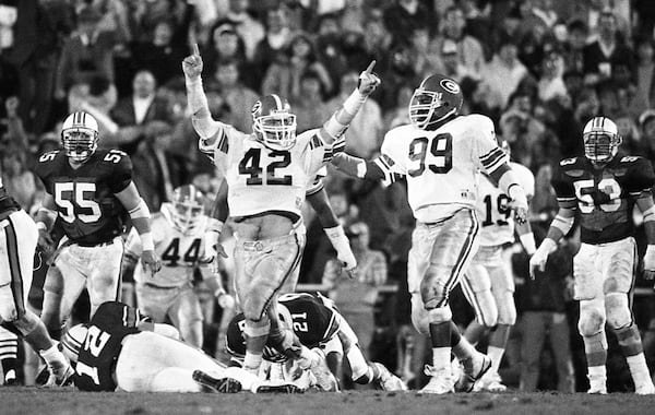 Linebacker John Brantley celebrates. Photo by Billy Downs/ AJC