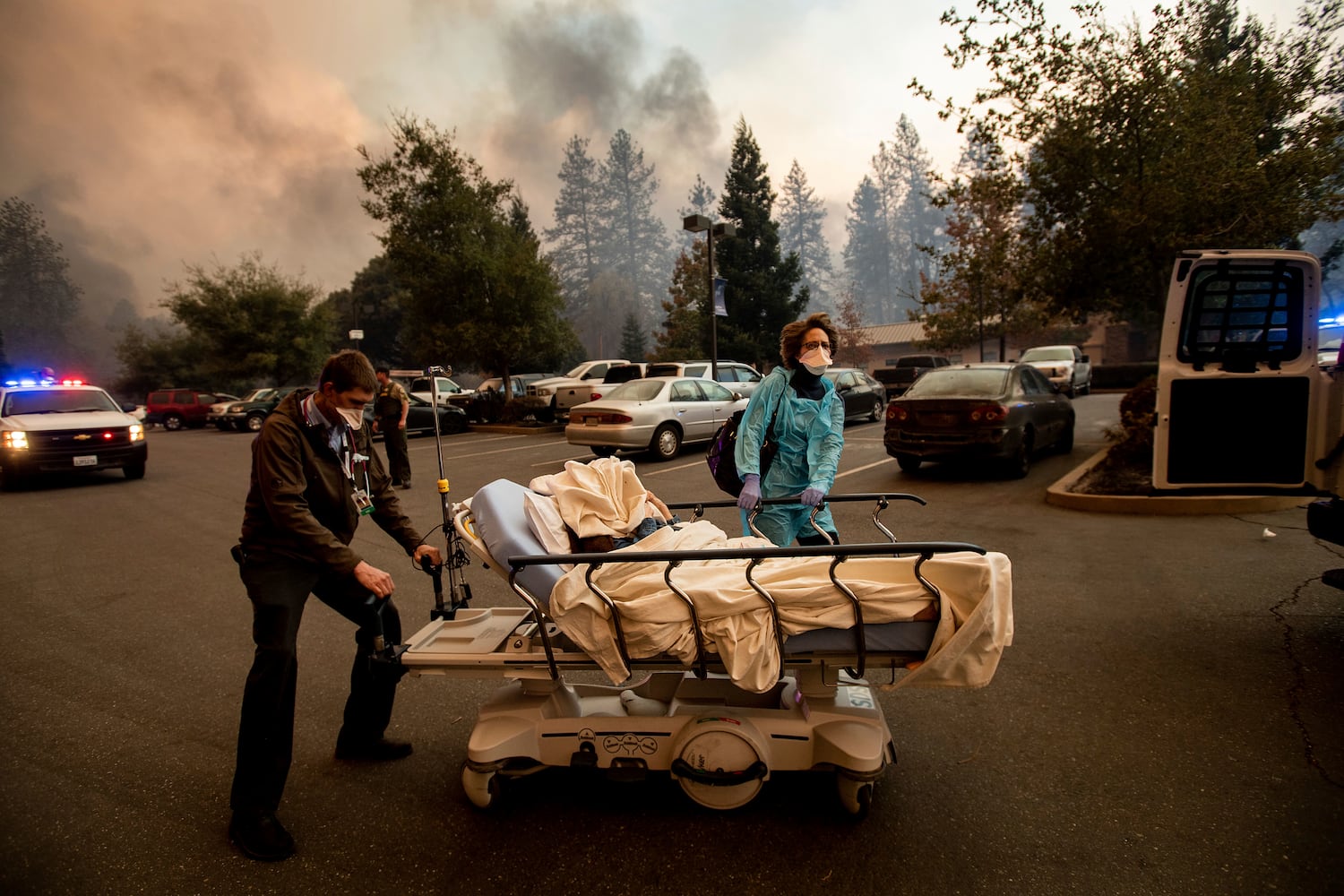 Photos: Deadly wildfires blaze through northern, southern California