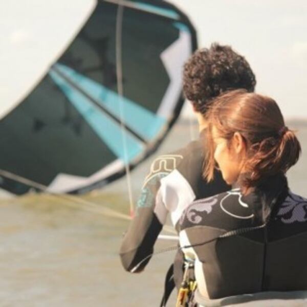 Learn kiteboarding