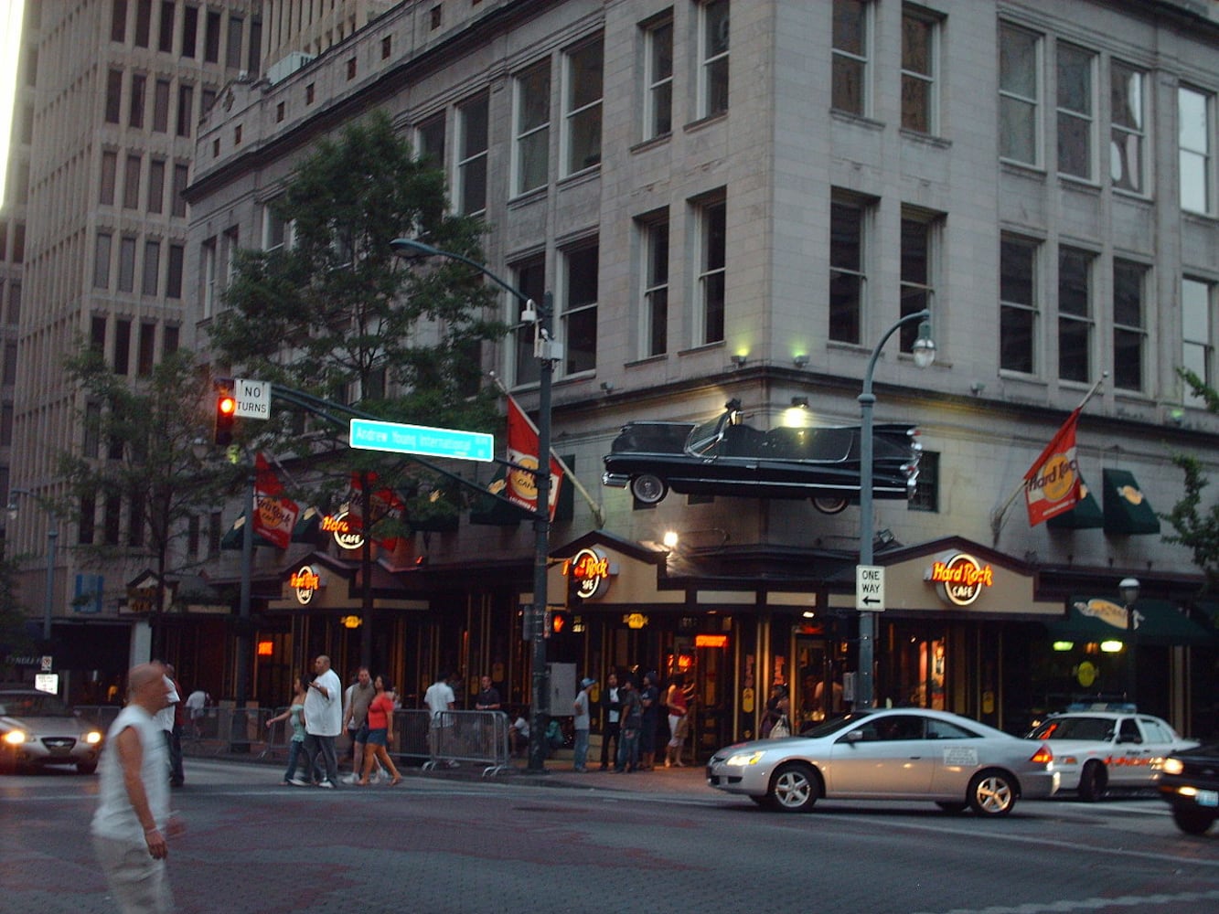 Walkable neighborhoods - Peachtree Center