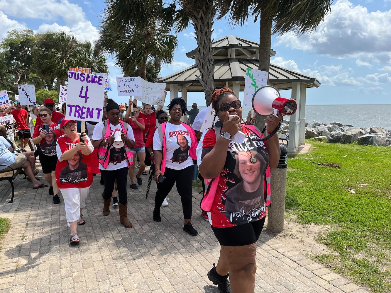 St Simons rally Trent