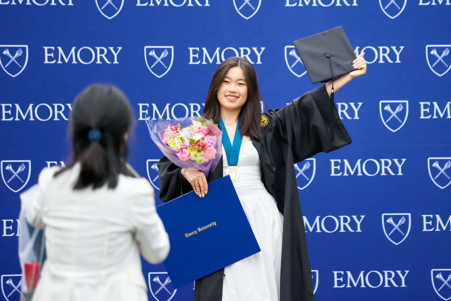 Emory hopes to avoid protests at commencement