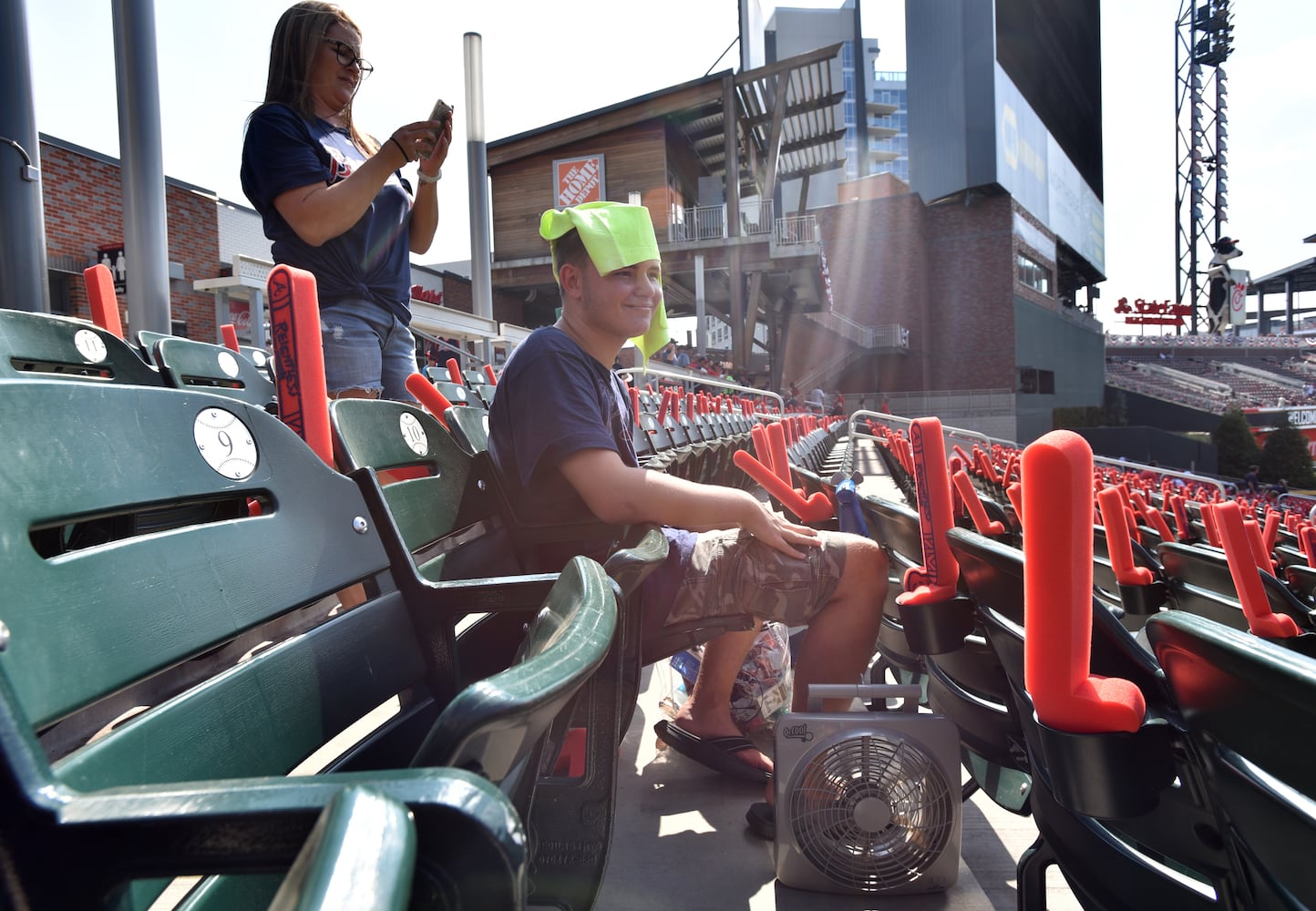 Photos: The scene at SunTrust Park as Braves begin playoff run