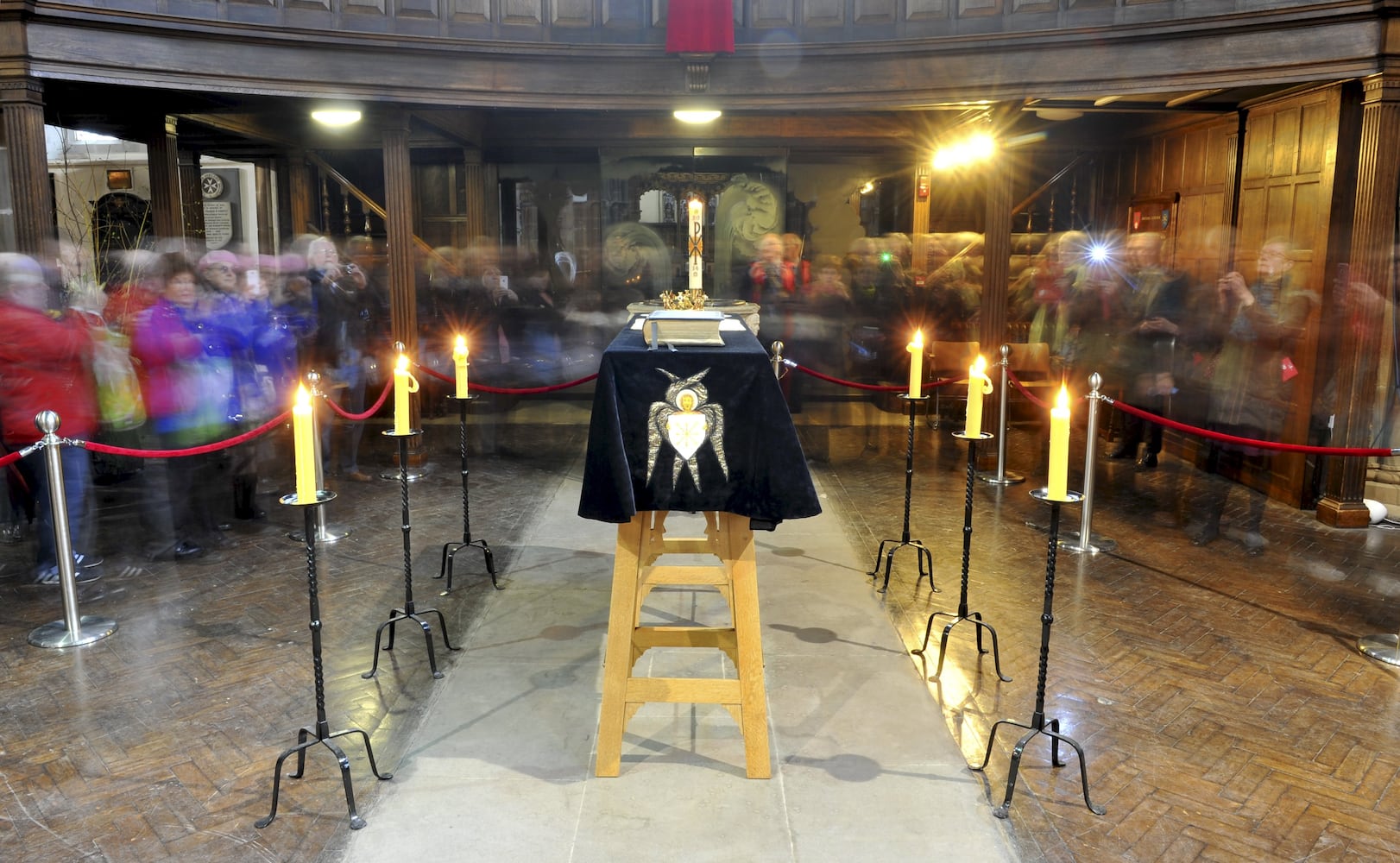 Richard III's belated burial