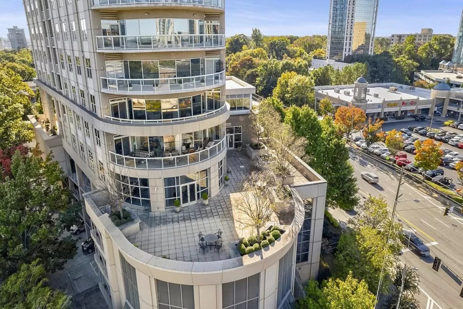 This $1.49 million Buckhead penthouse offers views of Atlanta’s skyline