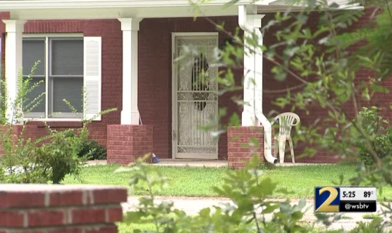 This is Johnnie Thompson's home, which is where authorities say he attempted to hold at least two women against their will.