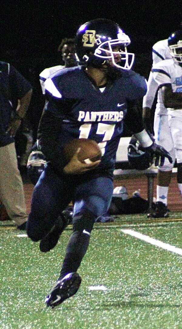  Southwest DeKalb quarterback Justin Tomlin. (Photo - Mark Brock)