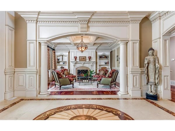 Comedian Ron White is selling his Gwinnett County home in the River Club, an exclusive Suwanee golf community.