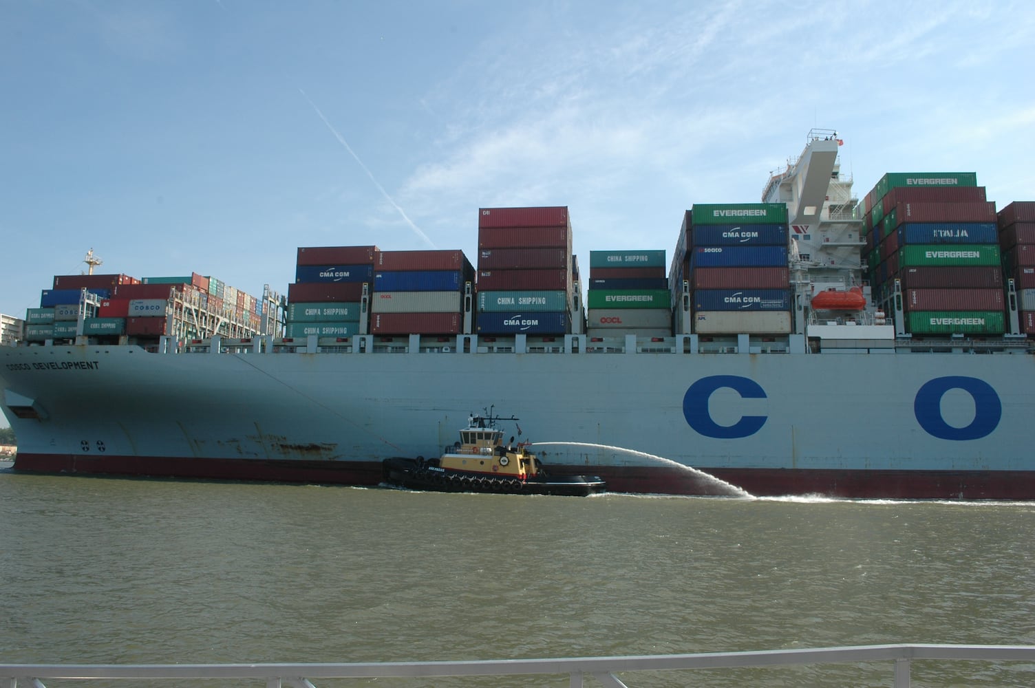 Biggest-ever ship to call on East Coast arrives in Savannah