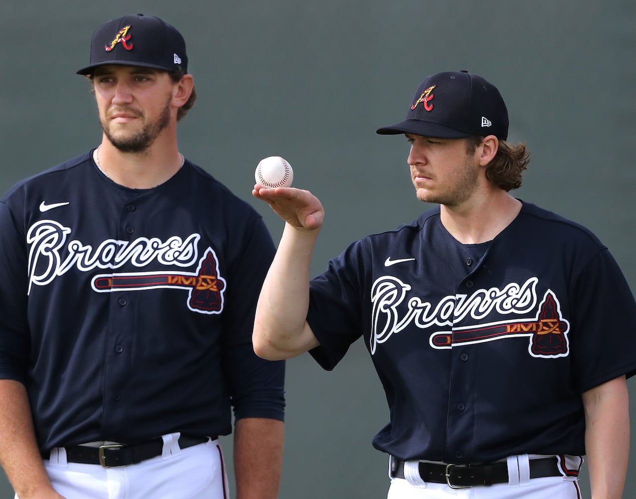 Photos: Braves loosening up at spring training