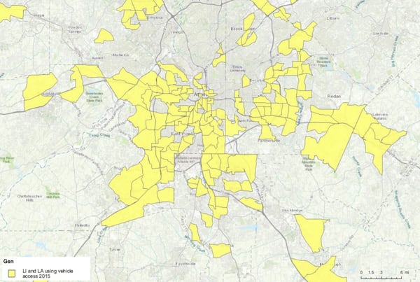 This map shows the parts of metro Atlanta that are both low-income tracts and have low access to supermarkets.