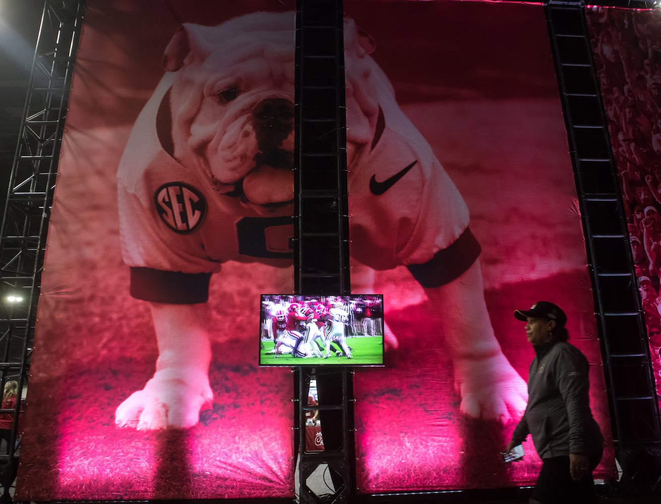 Photos: The scene as Georgia, Alabama prepare for national championship game