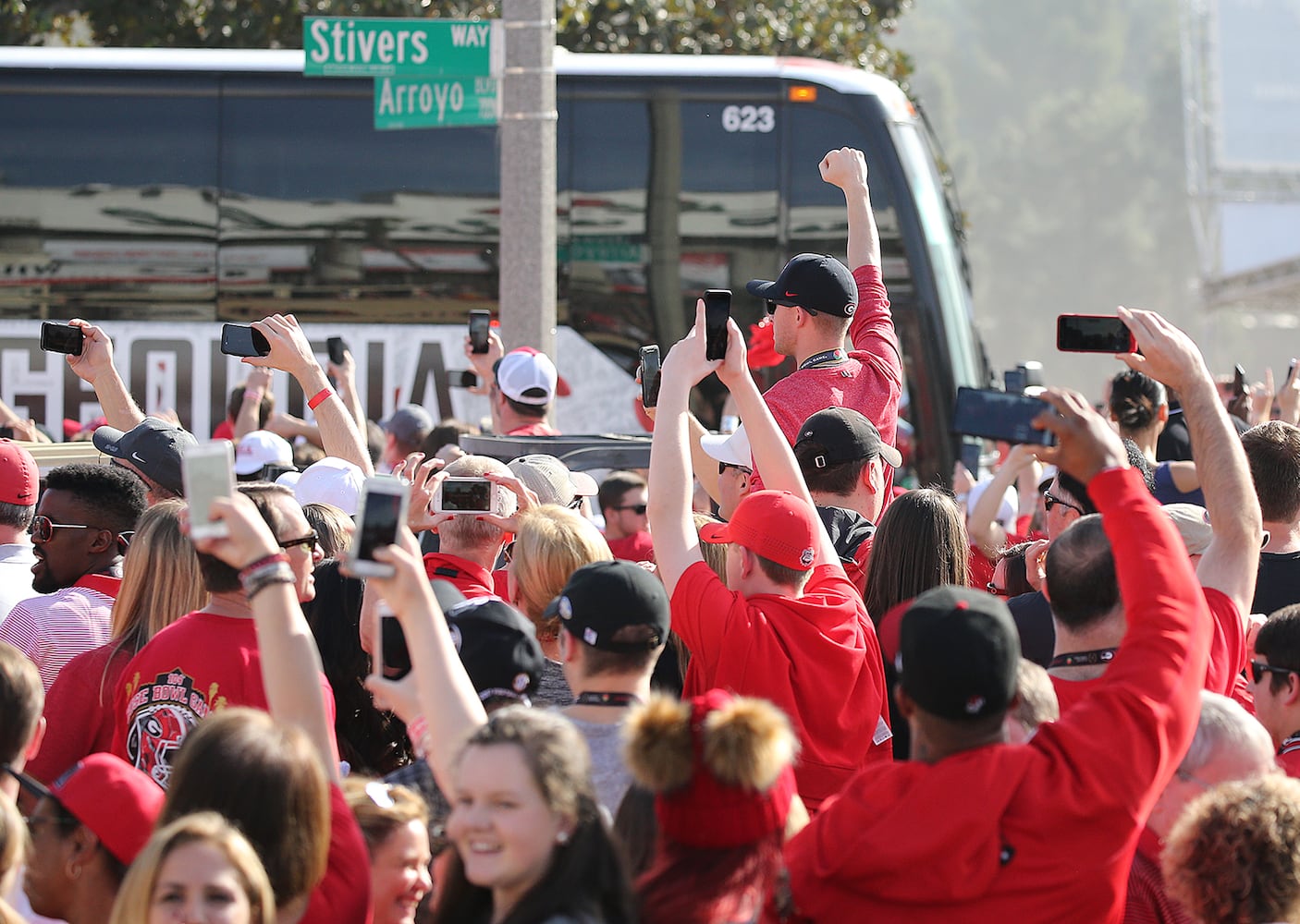 Photos: The scene at the Rose Bowl as Georgia plays Oklahoma