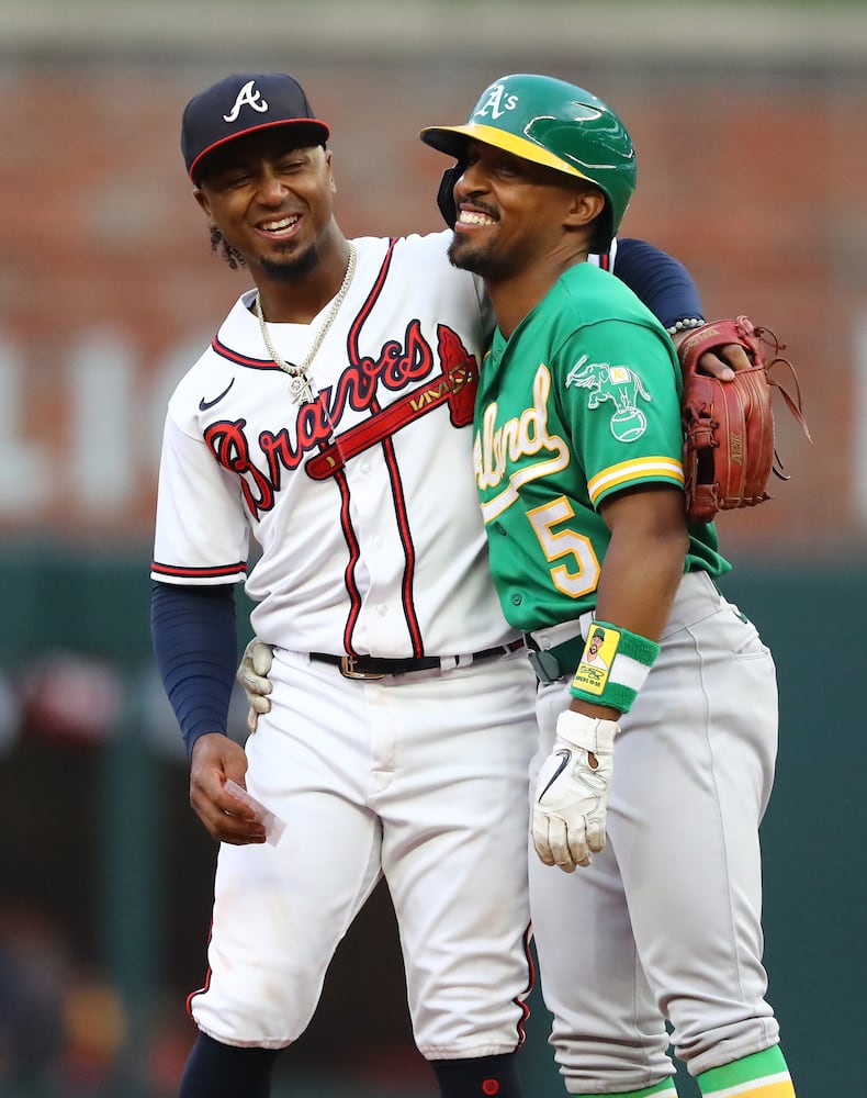 BRAVES PHOTO