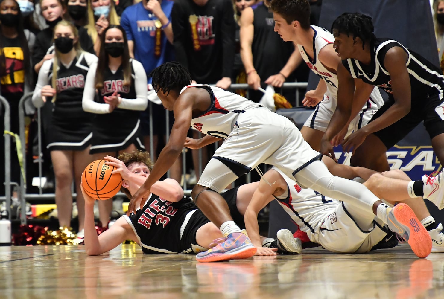 State basketball finals : Class A Private boys -- Holy Innocents vs. Mt. Pisgah