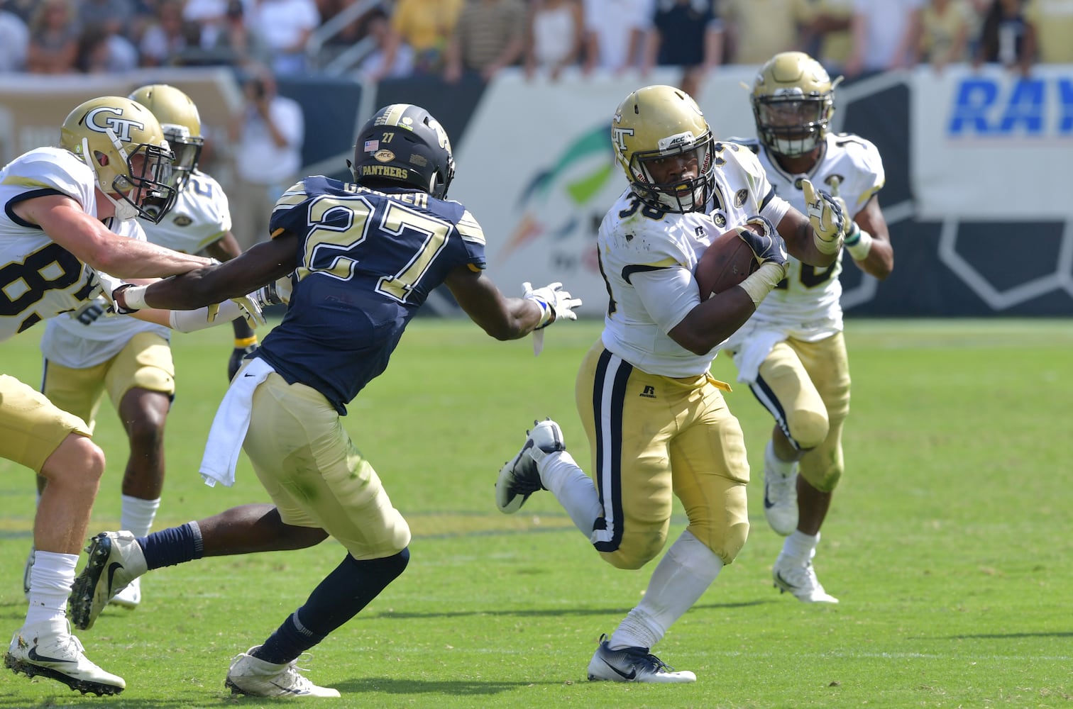 Photos: Georgia Tech pulls away from Pittsburgh