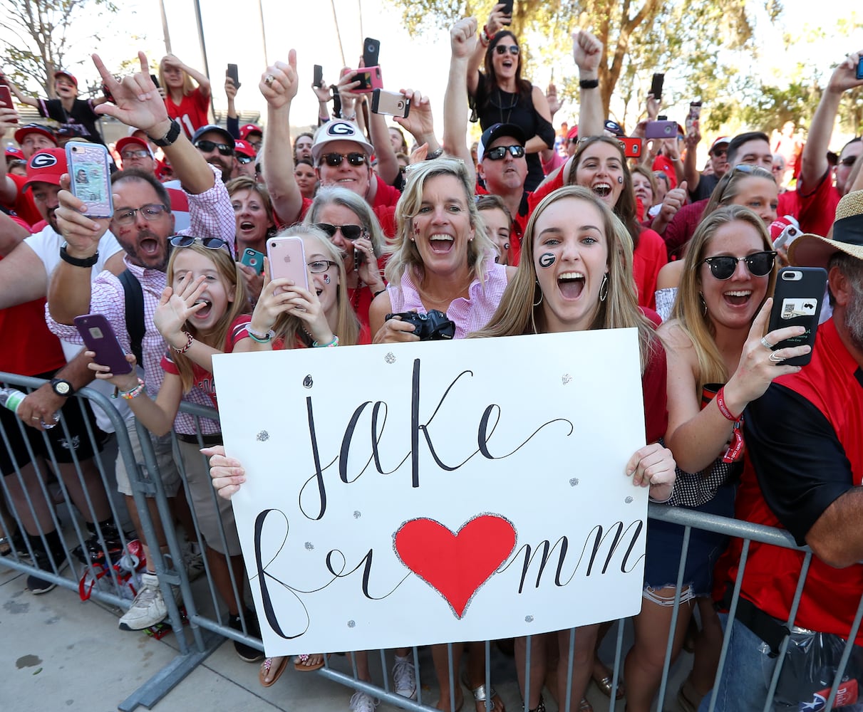 Photos: The scene at the Georgia-Florida game