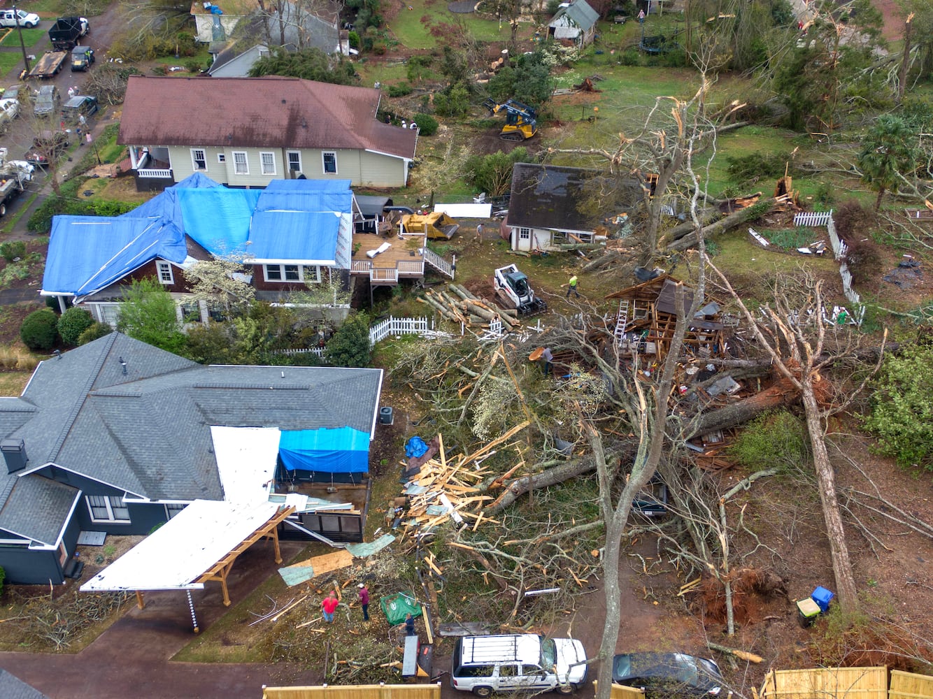 Kemp visits tornado-ravaged Coweta County