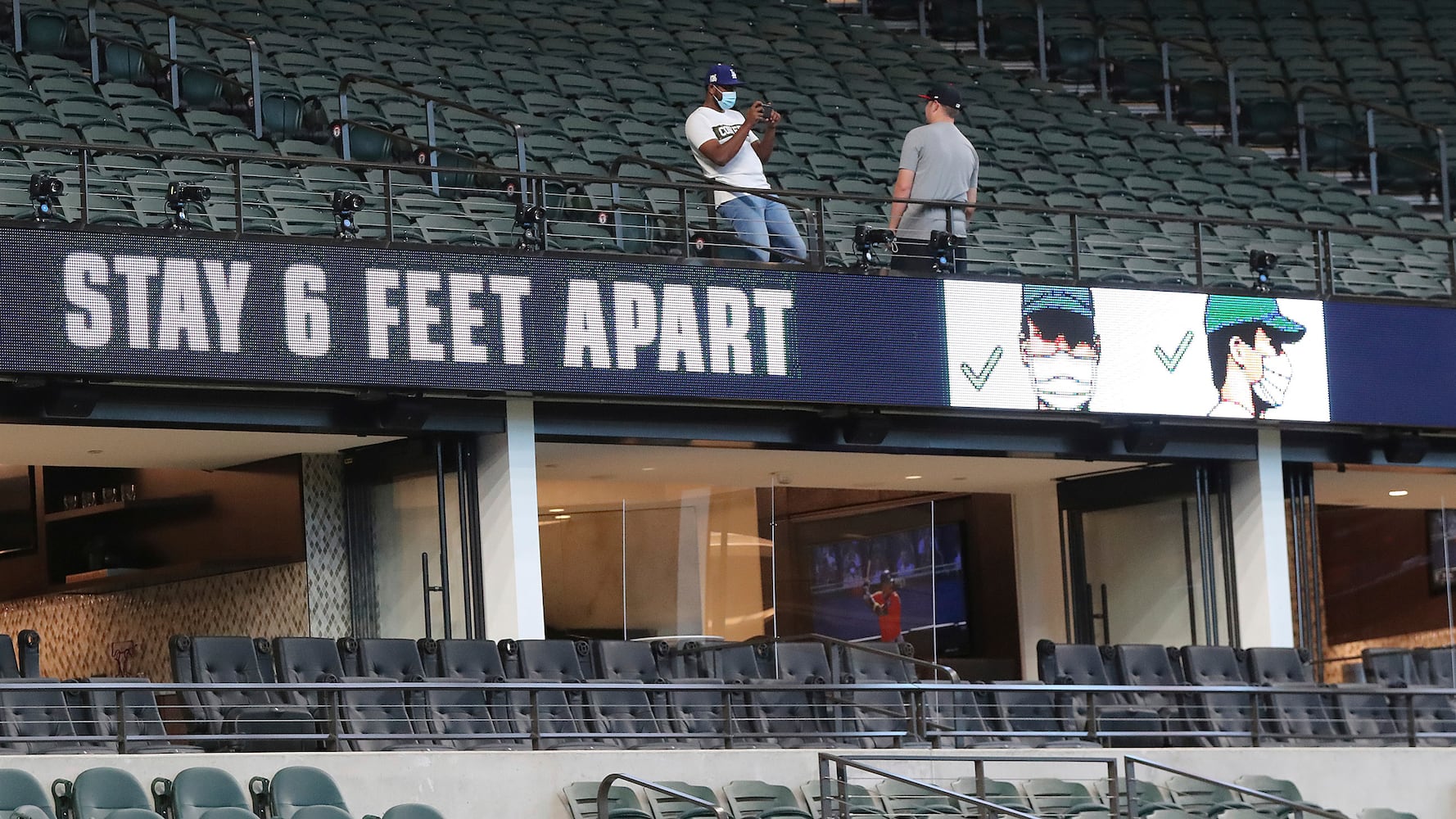 Braves vs. Dodgers - NLCS Game 1