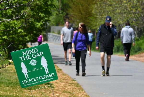 People still enjoy on the Atlanta Beltline trail on Thursday, April 2, 2020. Fulton County’s stay-at-home order issued on Wednesday to help stem the spread of the coronavirus failed to include two key provisions that some of the county’s highest-ranking health officials had advocated for in private: shutting down the Beltline and Atlanta parks, according to emails obtained by The Atlanta Journal-Constitution. (Hyosub Shin / Hyosub.Shin@ajc.com)