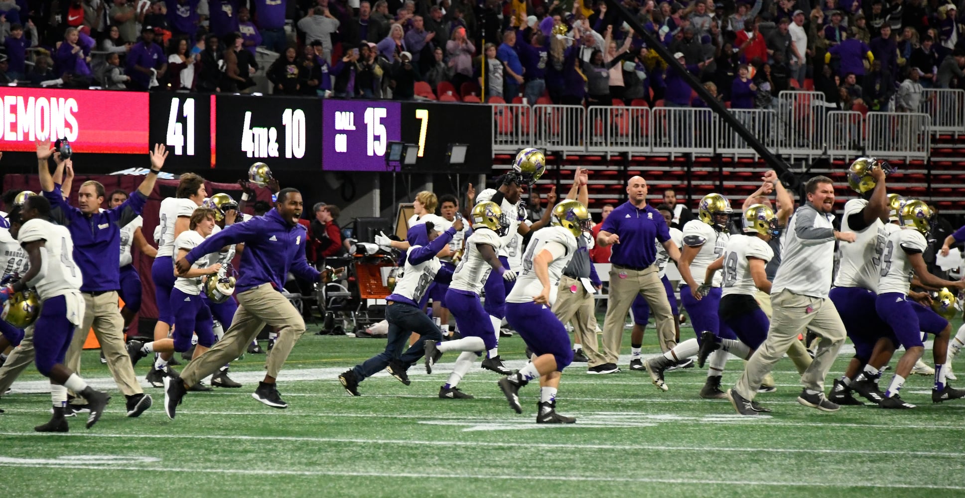 Photos: Day 1 of HS state title games at Mercedes-Benz Stadium