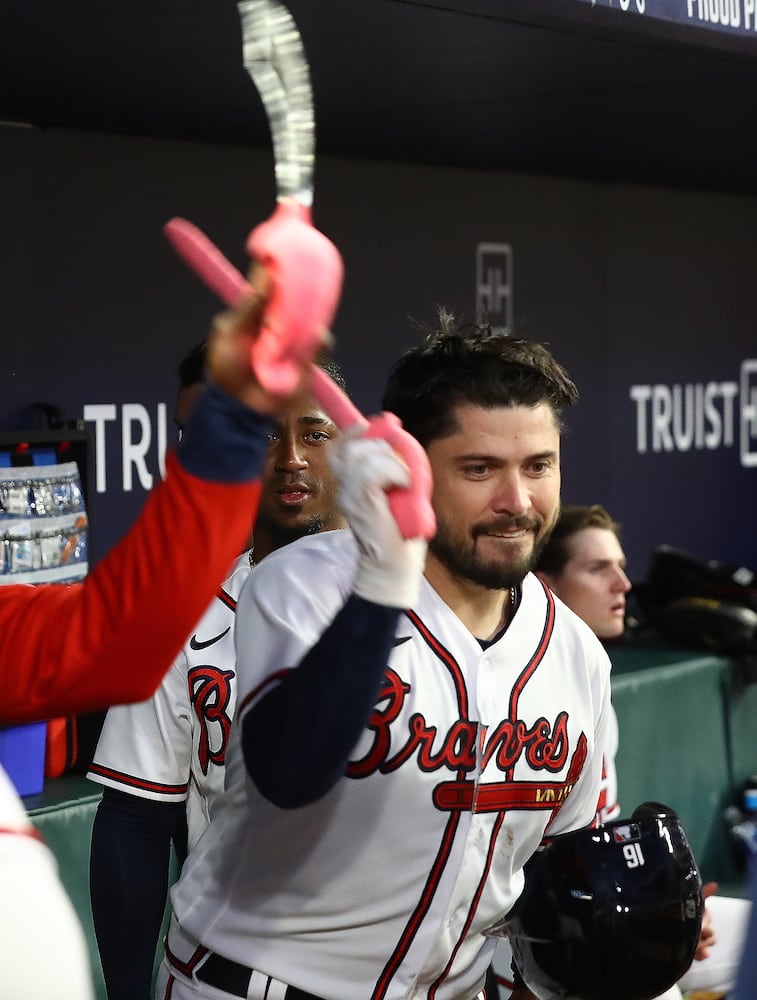 BRAVES PHOTO